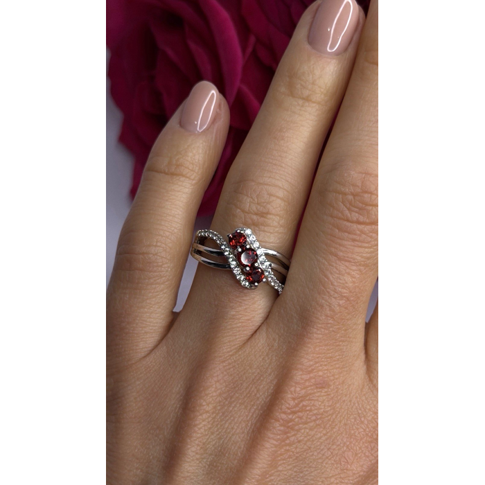925 Sterling Silver Garnet & Beryl Ring Size 7