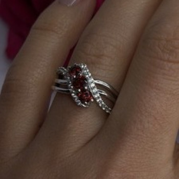 925 Sterling Silver Garnet & Beryl Ring Size 7