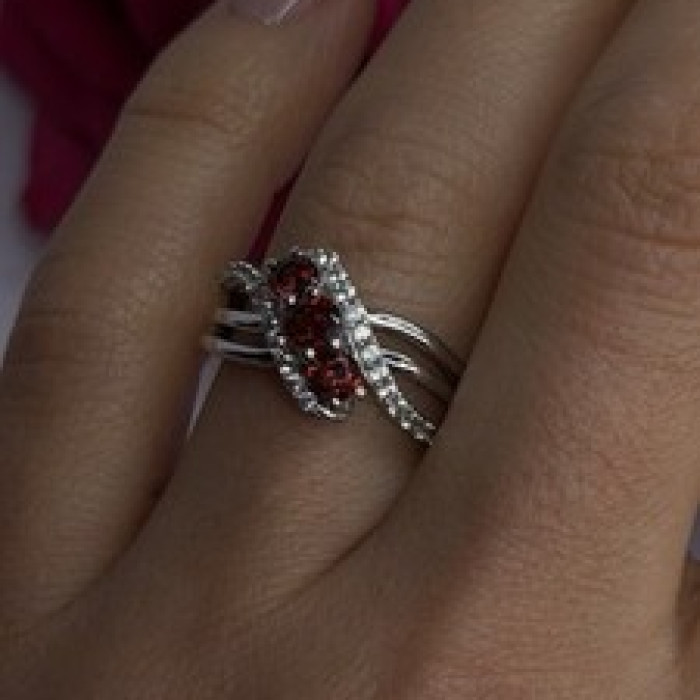 925 Sterling Silver Garnet & Beryl Ring Size 7