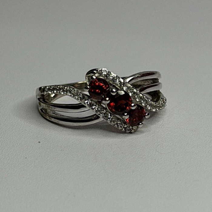 925 Sterling Silver Garnet & Beryl Ring Size 7