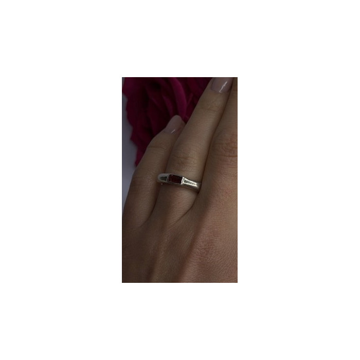 925 Sterling Silver Signet-Style Red Garnet Ring Size 6
