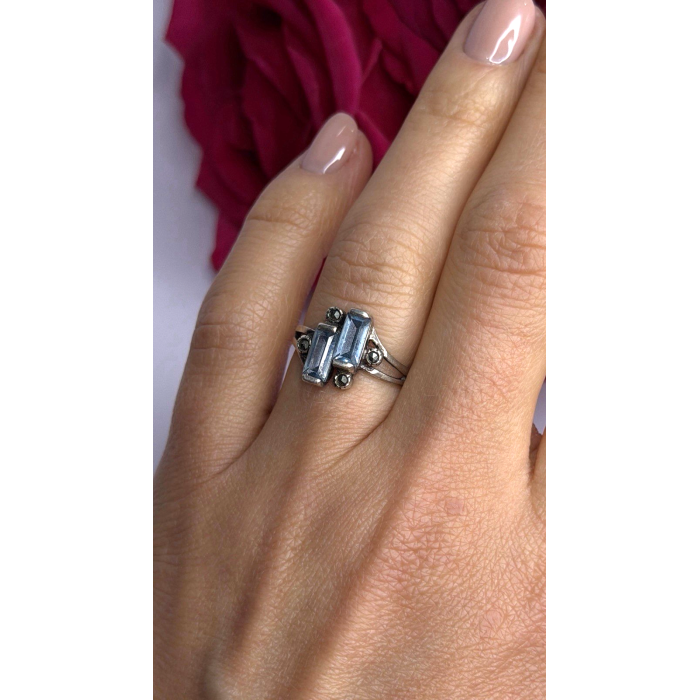 925 Sterling Silver Topaz & Marcasite Ring Size 7