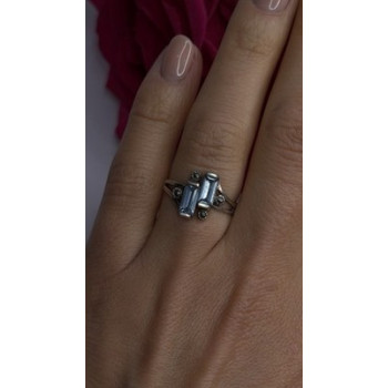 925 Sterling Silver Topaz & Marcasite Ring Size 7