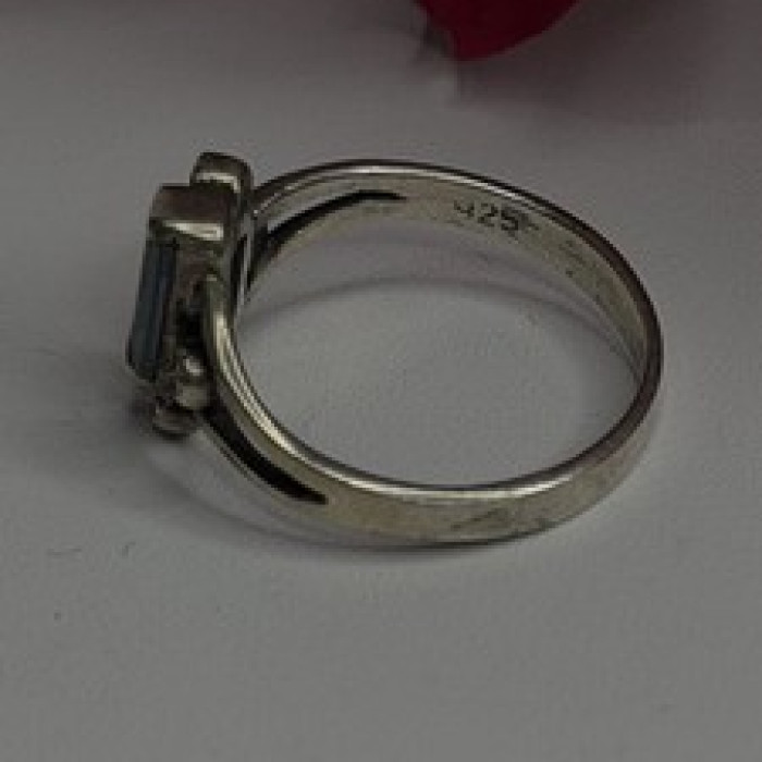 925 Sterling Silver Topaz & Marcasite Ring Size 7