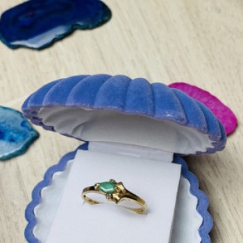 10K Yellow Gold Emerald & Diamonds Ring Size 6.75