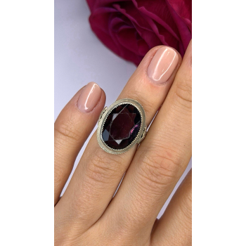Vintage 925 Sterling Silver Purple Amethyst Ring Size 4.5
