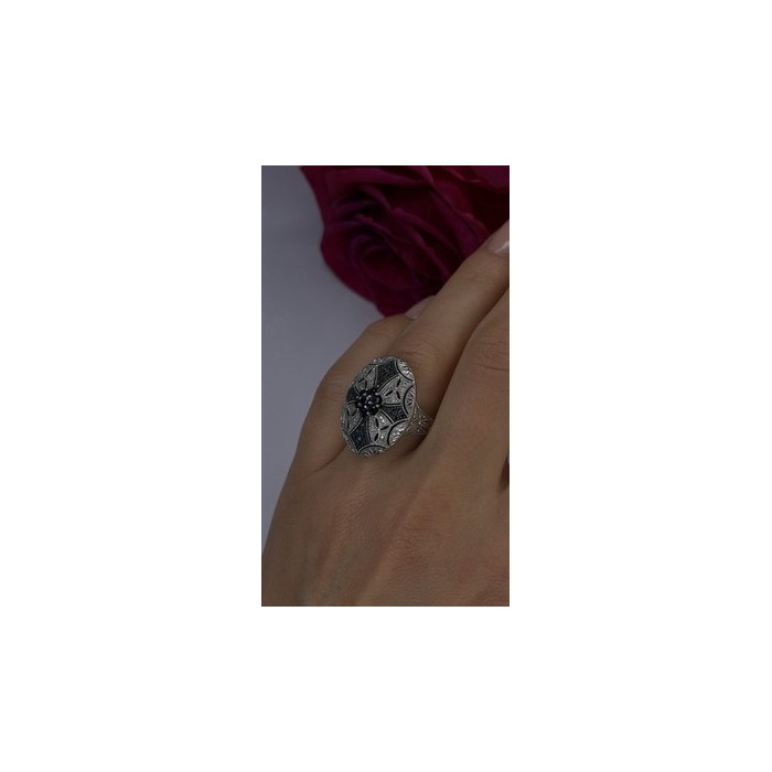 Elegant 925 Sterling Silver Spinel Stones Ring Size 8