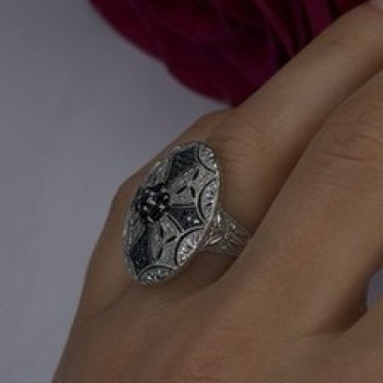 Elegant 925 Sterling Silver Spinel Stones Ring Size 8