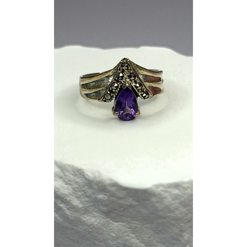 Vintage 925 Sterling Silver Amethyst & Marcasite Ring Size 7.5