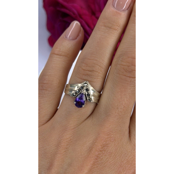Vintage 925 Sterling Silver Amethyst & Marcasite Ring Size 7.5