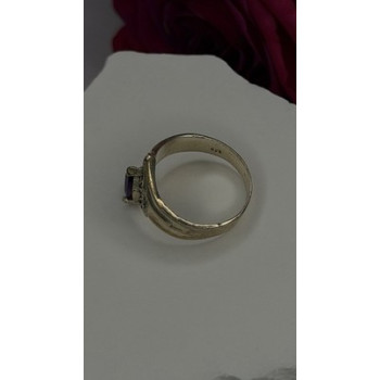 Vintage 925 Sterling Silver Amethyst & Marcasite Ring Size 7.5