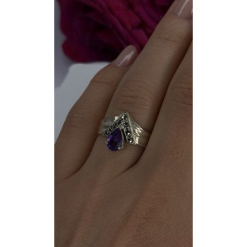 Vintage 925 Sterling Silver Amethyst & Marcasite Ring Size 7.5