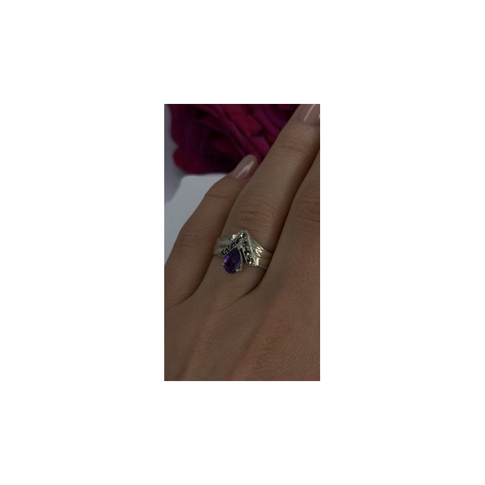 Vintage 925 Sterling Silver Amethyst & Marcasite Ring Size 7.5