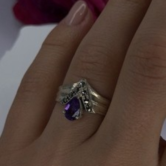 Vintage 925 Sterling Silver Amethyst & Marcasite Ring Size 7.5