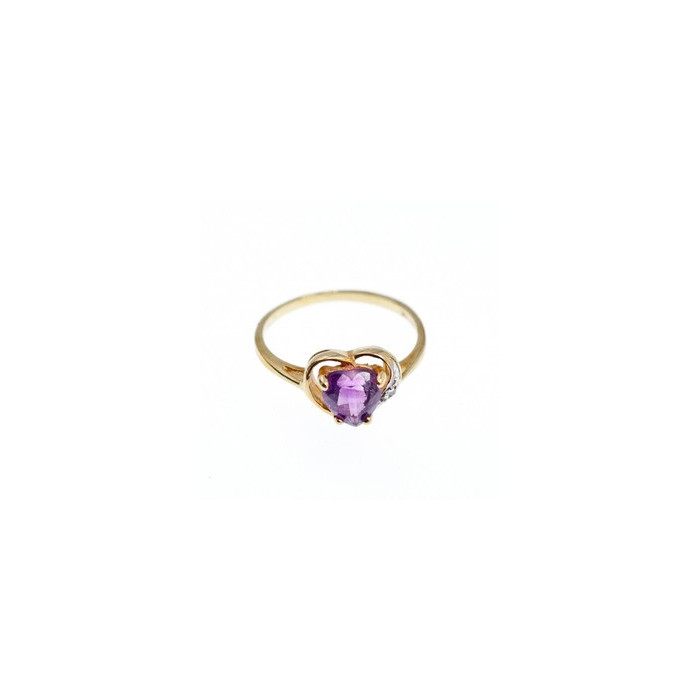 10K YELLOW GOLD  AMETHYST & DIAMOND RING SIZE 7.25