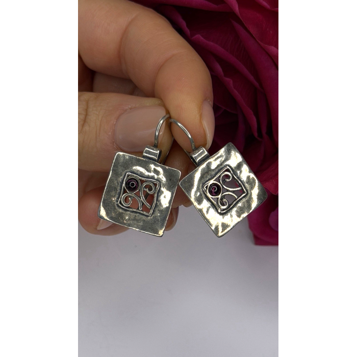 Vintage Israel Silpada 925 Sterling Silver Garnet Earrings