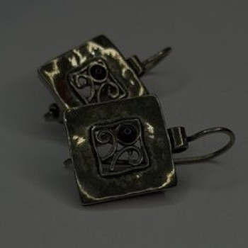 Vintage Israel Silpada 925 Sterling Silver Garnet Earrings