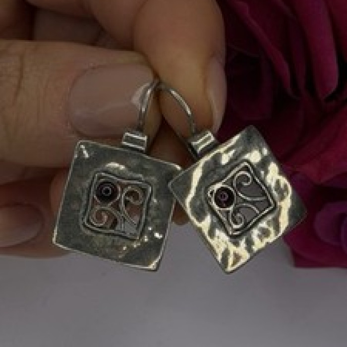 Vintage Israel Silpada 925 Sterling Silver Garnet Earrings