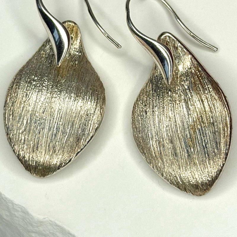 Elegant Italy 925 Sterling Silver Leaf Earrings