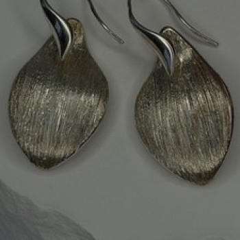 Elegant Italy 925 Sterling Silver Leaf Earrings