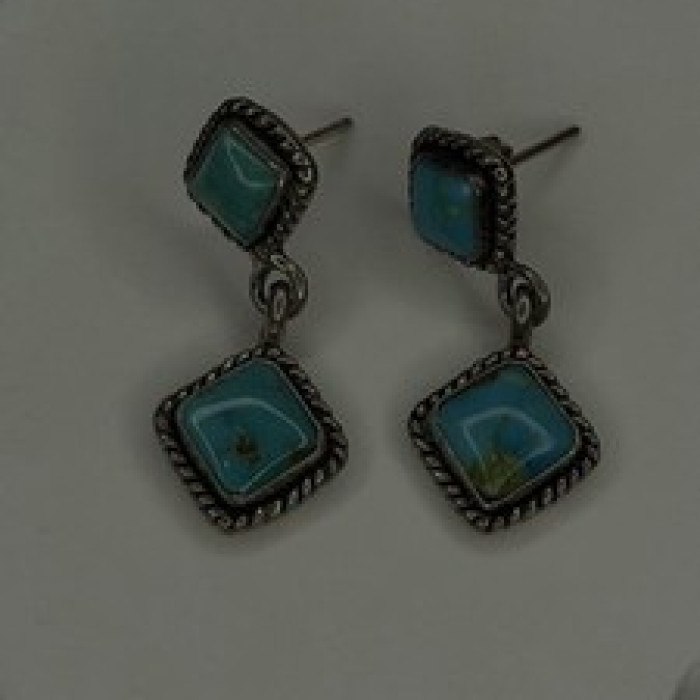 Vintage 925 Sterling Silver Blue Quoc Turquoise Dangle Earrings