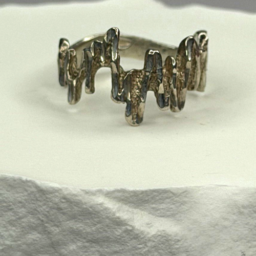 Artisanal Rock Wall Design 925 Sterling Silver Molten-Style Band Ring Size 6