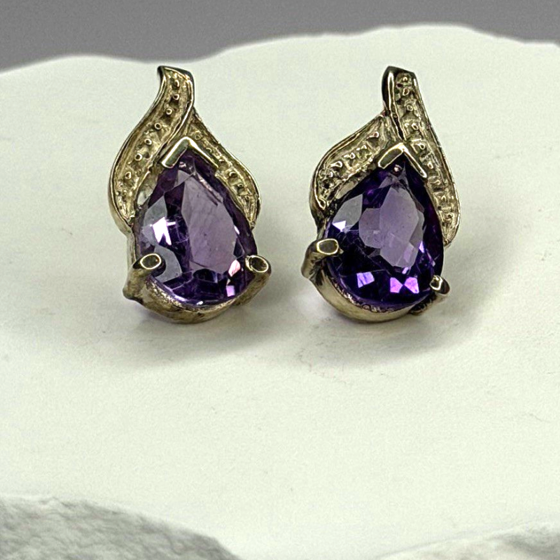 925 Sterling Silver Pear-Cut Amethyst Earrings