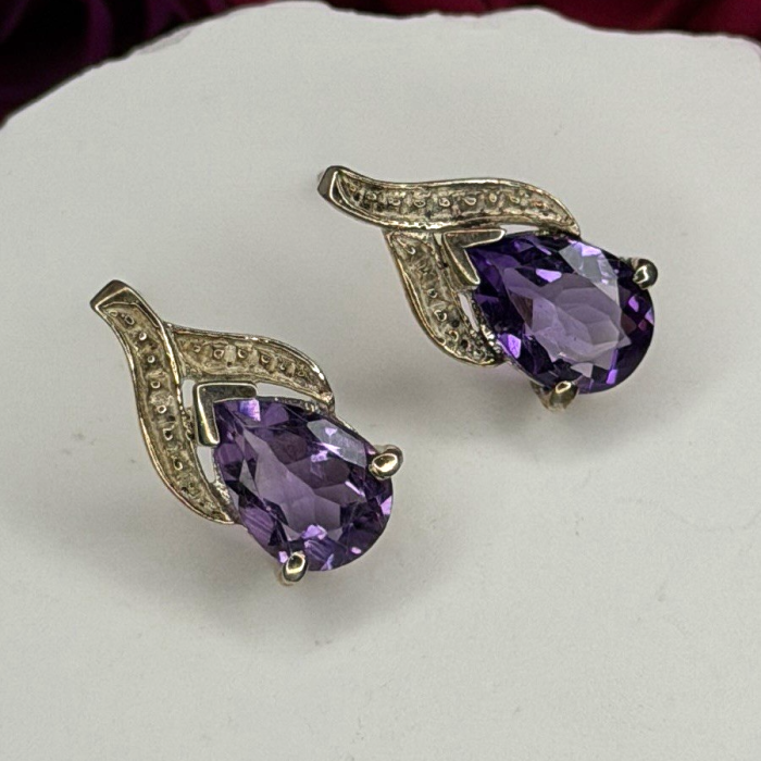 925 Sterling Silver Pear-Cut Amethyst Earrings
