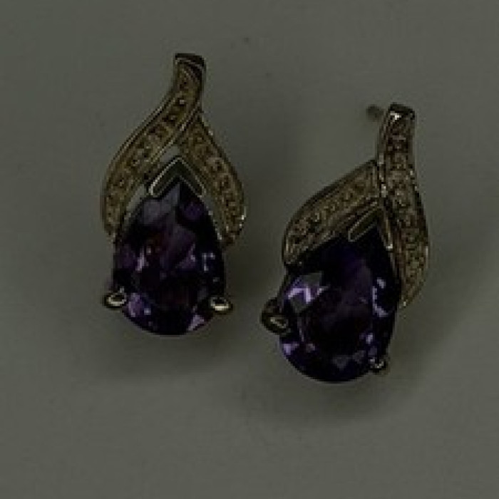 925 Sterling Silver Pear-Cut Amethyst Earrings