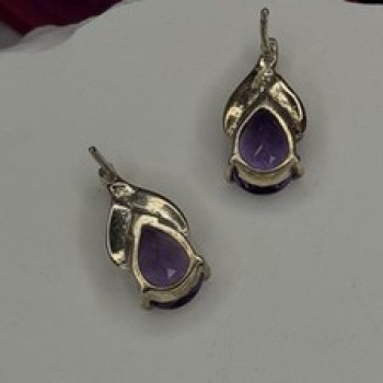 925 Sterling Silver Pear-Cut Amethyst Earrings