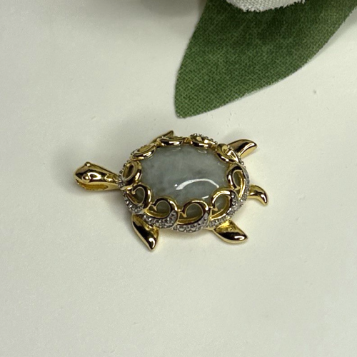 925 Sterling Silver Gold Plated Turtle Green Jade Pendant