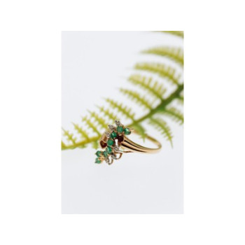 14K YELLOW GOLD EMERALD & DIAMONDS RING SIZE 8