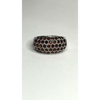 Beautiful 925 Sterling Silver Red Garnet Ring Size 7.5