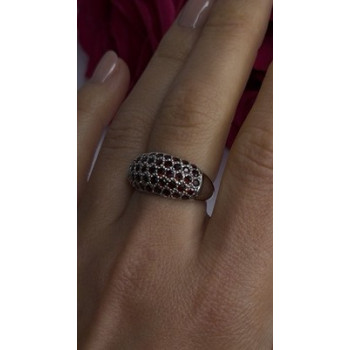Beautiful 925 Sterling Silver Red Garnet Ring Size 7.5