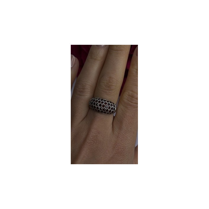 Beautiful 925 Sterling Silver Red Garnet Ring Size 7.5