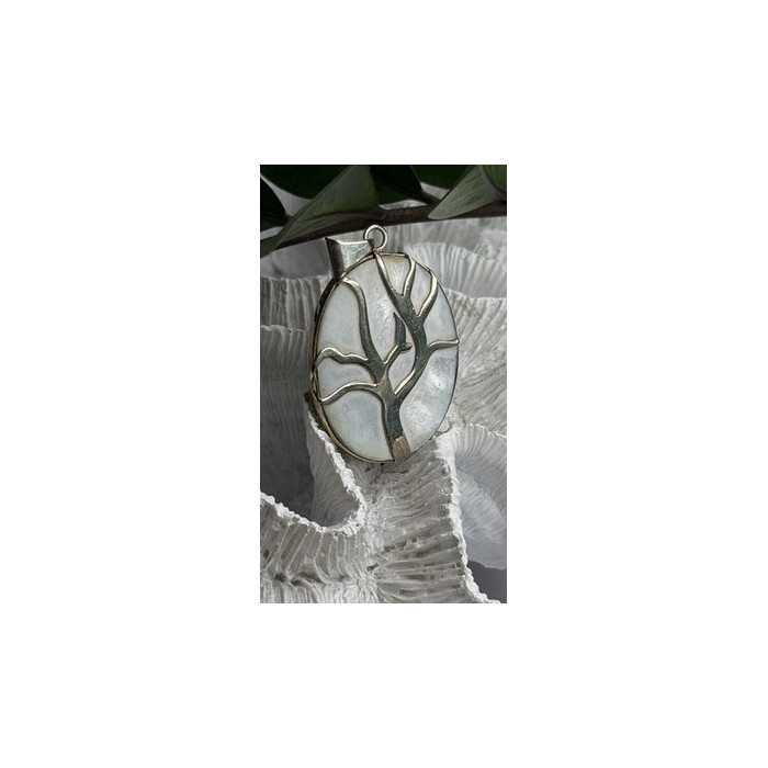 925 Sterling Silver Mother of Pearl Tree of Life Pendant