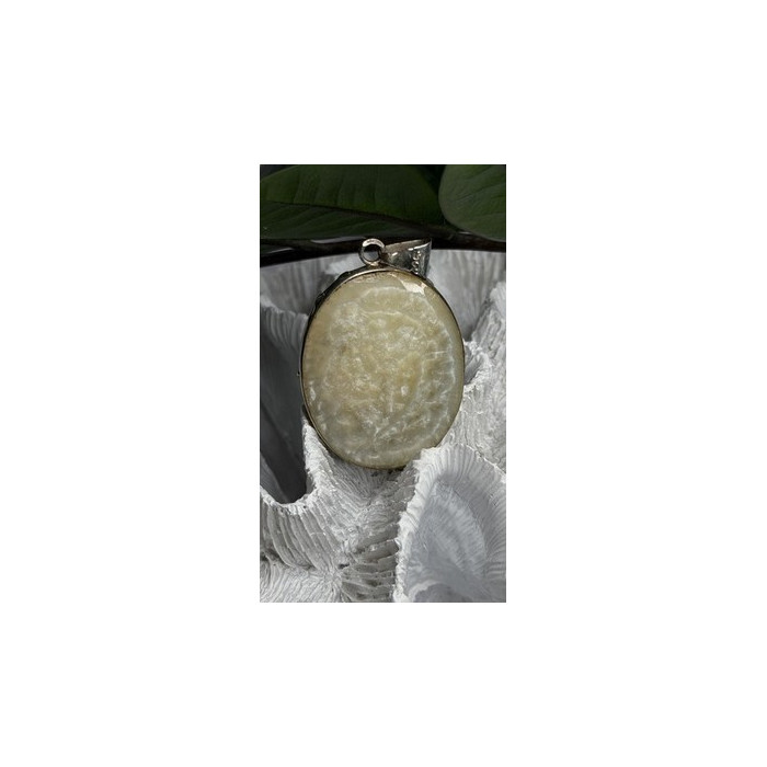 925 Sterling Silver Mother of Pearl Tree of Life Pendant