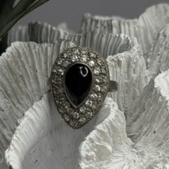 Vintage 925 Sterling Silver Black Onyx & Clear Topaz Stones Ring Size 7.5