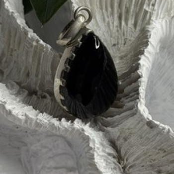 Vintage Teardrop 925 Sterling Silver Black Onyx Pendant