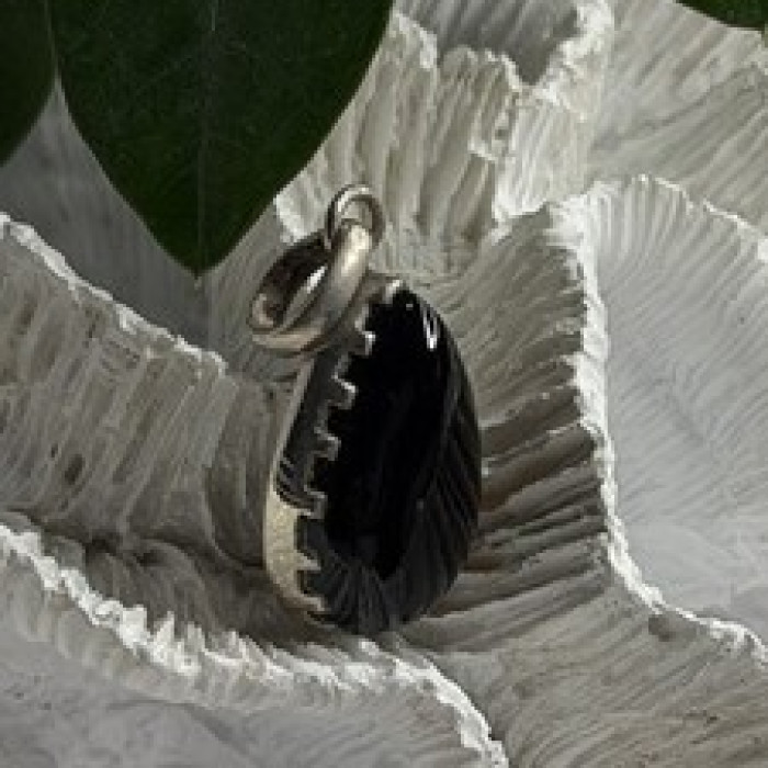 Vintage Teardrop 925 Sterling Silver Black Onyx Pendant