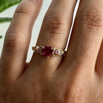 10K Yellow Gold STS Ruby Spinel & Diamond Heart Ring Size 7