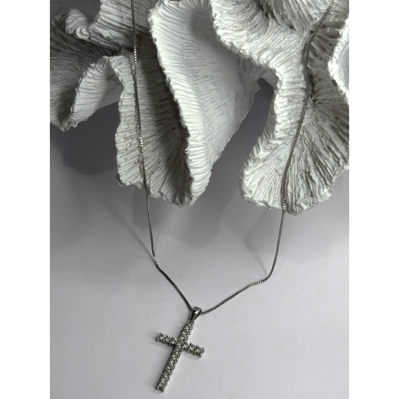 925 Sterling Silver Diamonds Cross Necklace
