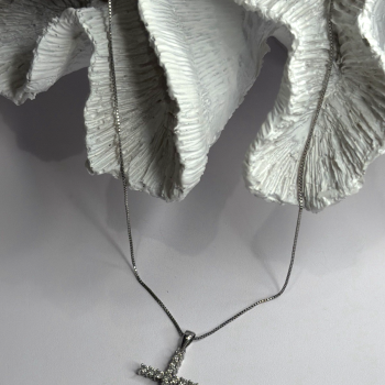 925 Sterling Silver Diamonds Cross Necklace