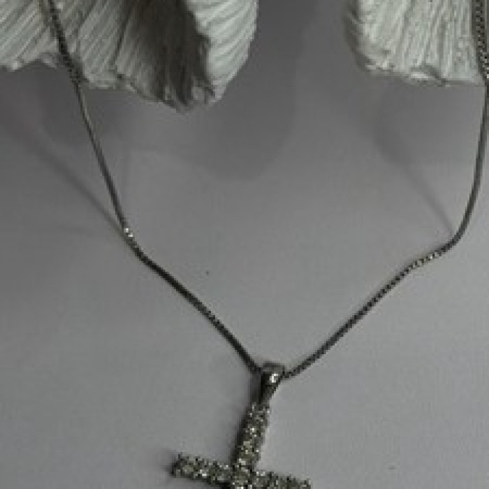 925 Sterling Silver Diamonds Cross Necklace