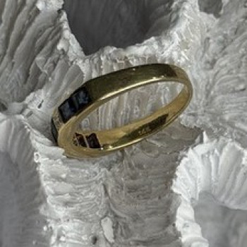 14K Yellow Gold Sapphire 0.33 CTW & Diamond 0.02 CTW Band Ring Size 6