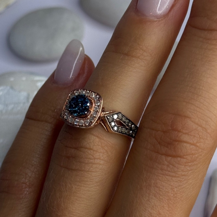 10K Rose Gold 0.5 Carat Clear & Teal Blue Dimond Ring Size 6