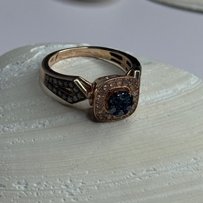 10K Rose Gold 0.5 Carat Clear & Teal Blue Dimond Ring Size 6