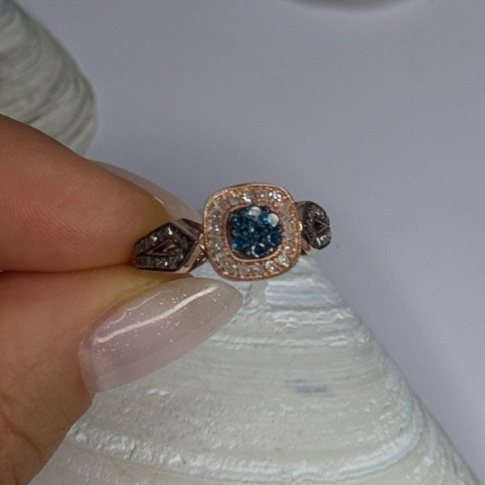 10K Rose Gold 0.5 Carat Clear & Teal Blue Dimond Ring Size 6