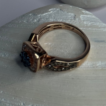 10K Rose Gold 0.5 Carat Clear & Teal Blue Dimond Ring Size 6