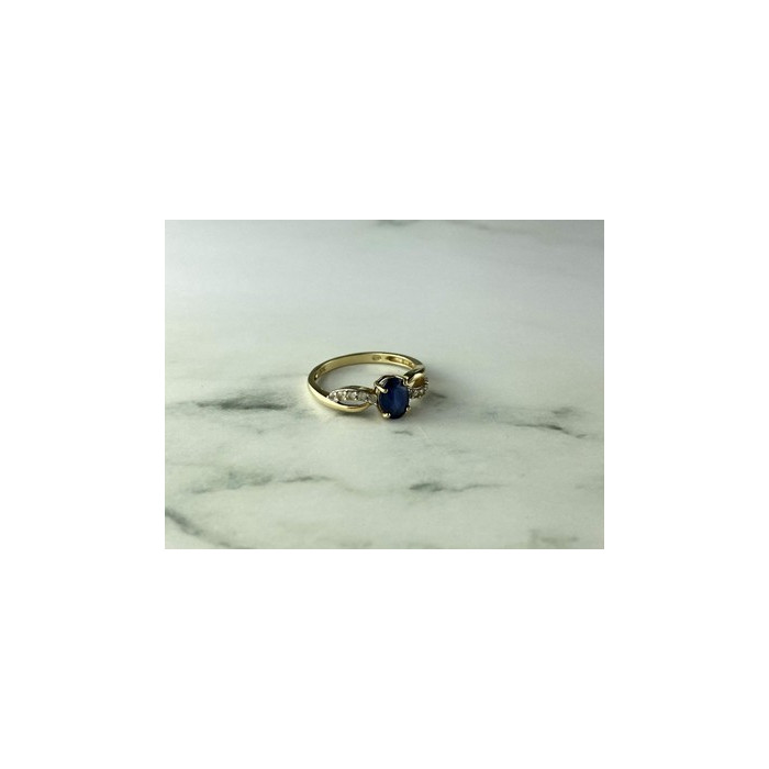 10K YELLOW GOLD BLUE & WHITE SAPPHIRE RING SIZE 6.75